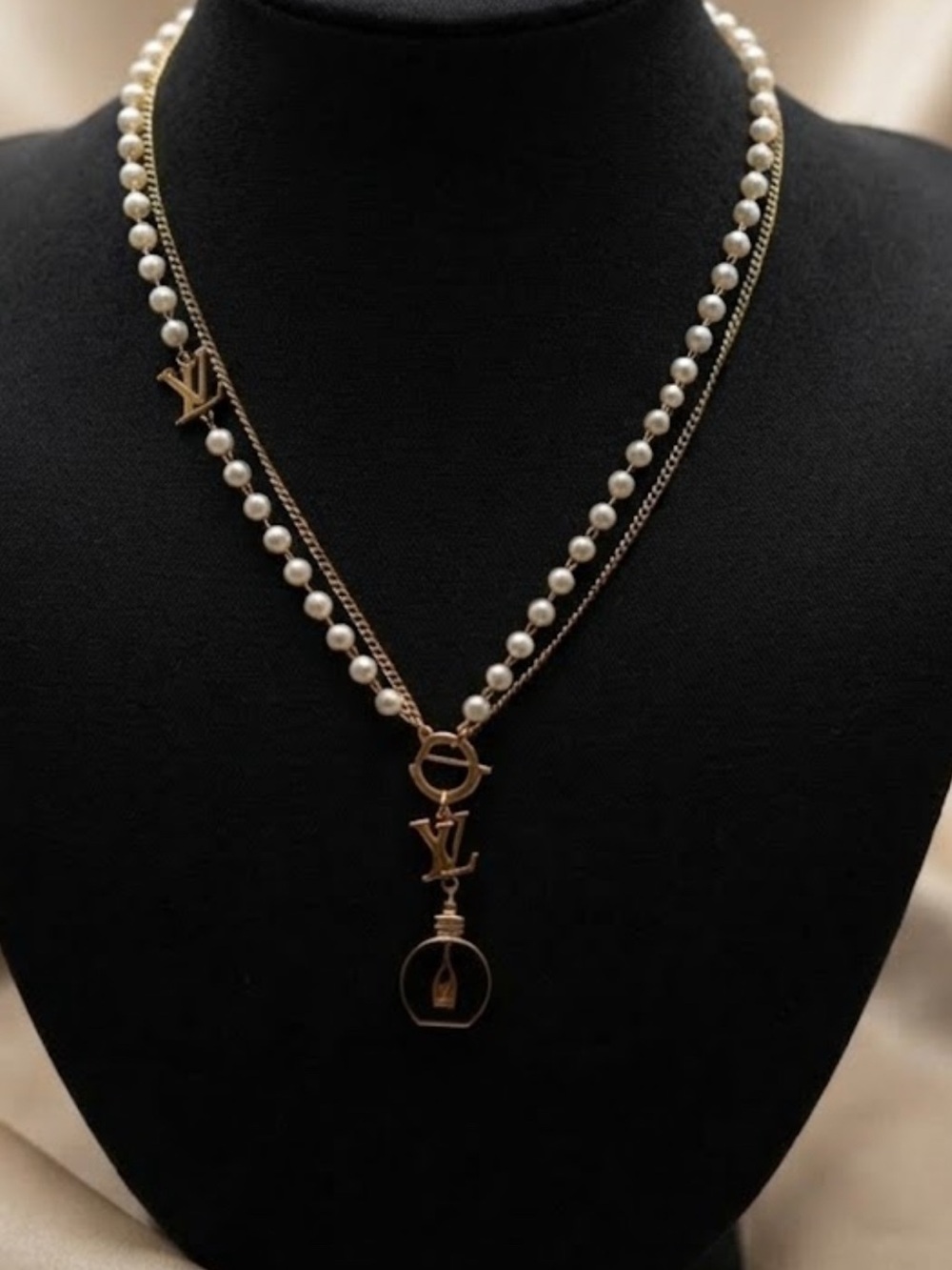 Fashion Jewelry White Pearl and Gold Layered Necklace